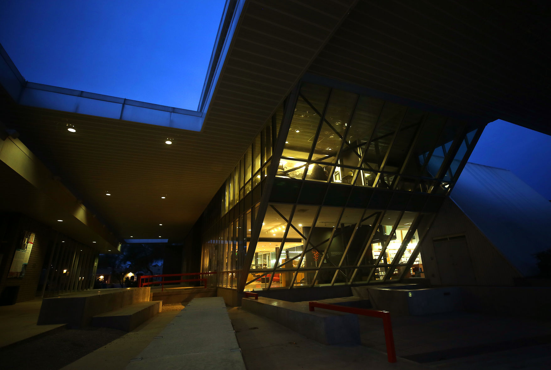 University of Arizona Poetry Center